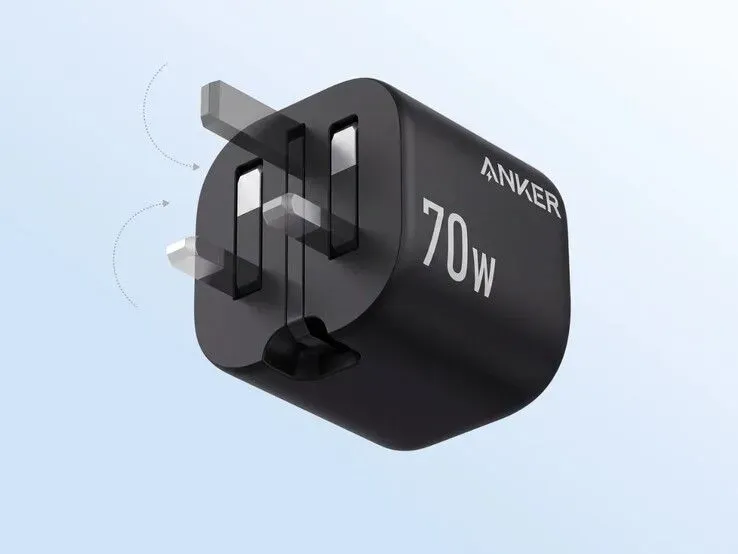 Foto tampak port belakang dan konektivitas I/O Anker Rilis Charger 70W Mungil dengan Empat Port