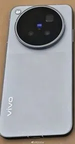 Ilustrasi csm vivo x500 pro vs vivo x500 3 848f439828 Bocoran Vivo X500 Series: Desain Kamera Zeiss dan Chipset 2n