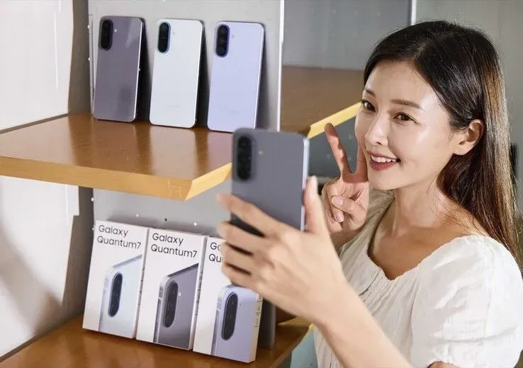 Ilustrasi csm samsung galaxy quantum 7d b4565040e0 Galaxy Quantum7 Meluncur: Mirip A57, Tapi Fitur Quantum Hila