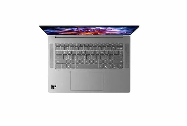 Foto tampak penampang atas Laptop Lenovo 120 Hz Ini Turun 48 Persen, Apa Risikonya?