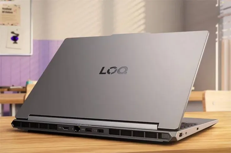Ilustrasi csm loq essential 15iph11 first release mid 157fb99fd4 Lenovo LOQ Baru Tawarkan Layar 165 Hz dan Baterai 19 Jam