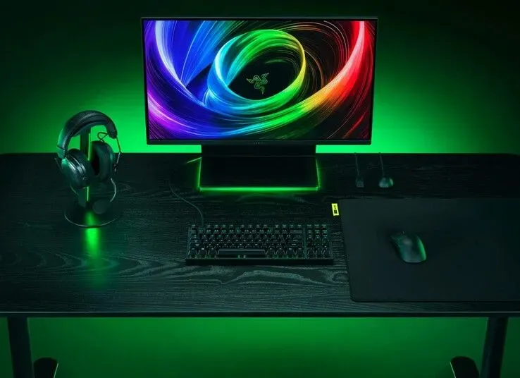 Foto desain fisik docking station Razer Bikin Stand Headphone yang Bisa Tahu Saat Diangkat