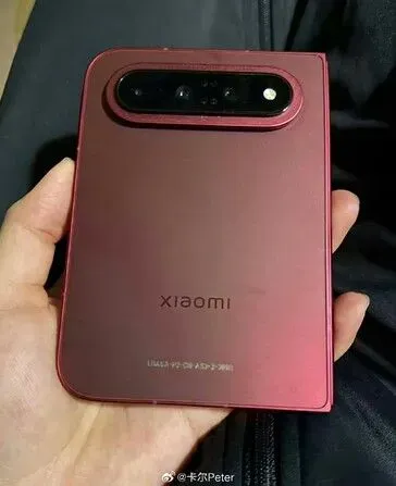 Ilustrasi csm xiaomi fold 18 leak 1 a1360d6079 Xiaomi 18 Fold Bocor, Desain Lebarnya Bukan Sekadar Gaya
