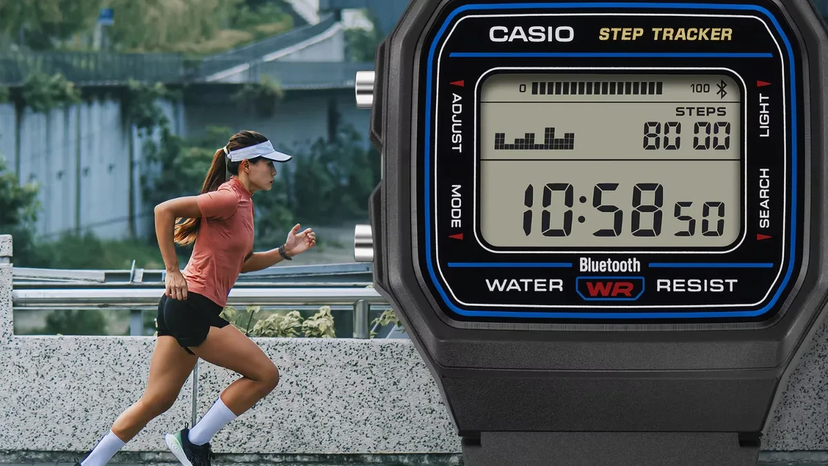 Jam tangan digital Casio F-B100W berdesain retro dengan fitur Bluetooth dan penghitung langkah