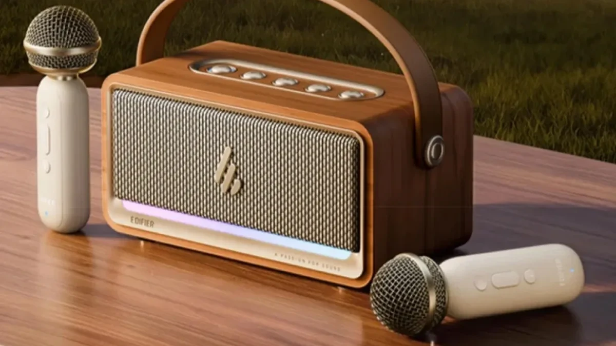 Speaker karaoke portabel Edifier K200 dengan dua mikrofon nirkabel