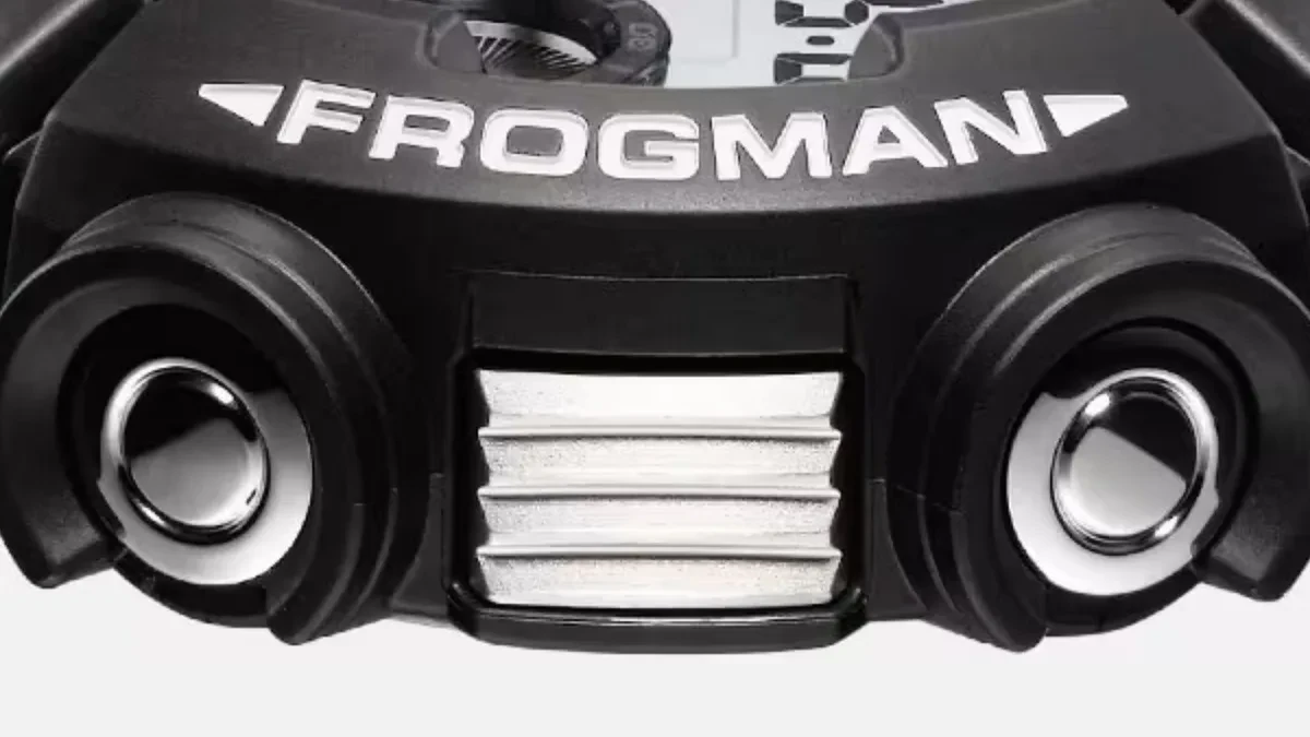 Casio G-Shock Frogman GWF-D1000BC-1JF dengan metal core band dan fitur selam