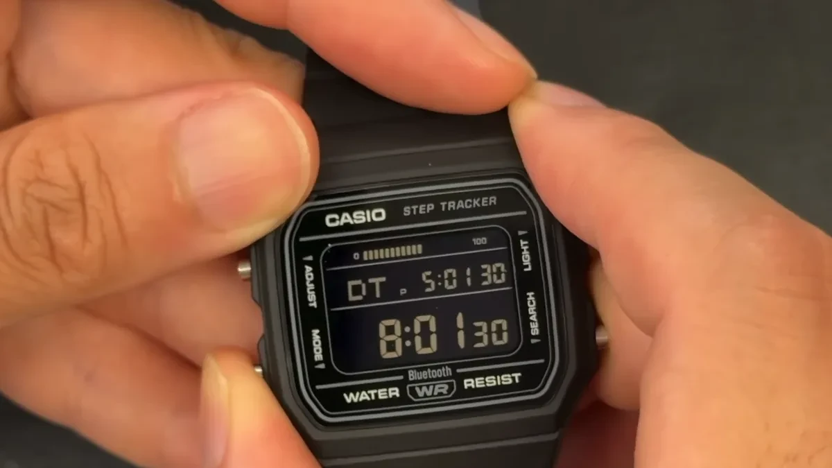 Jam Bluetooth Casio F-B100W Siap Restok, Tapi Ada Catatan Penting