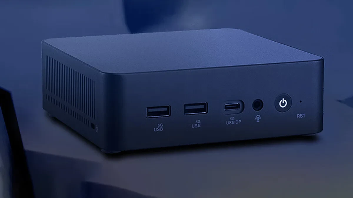 Mini PC ASUS VM61 kompak berukuran 0.66 liter