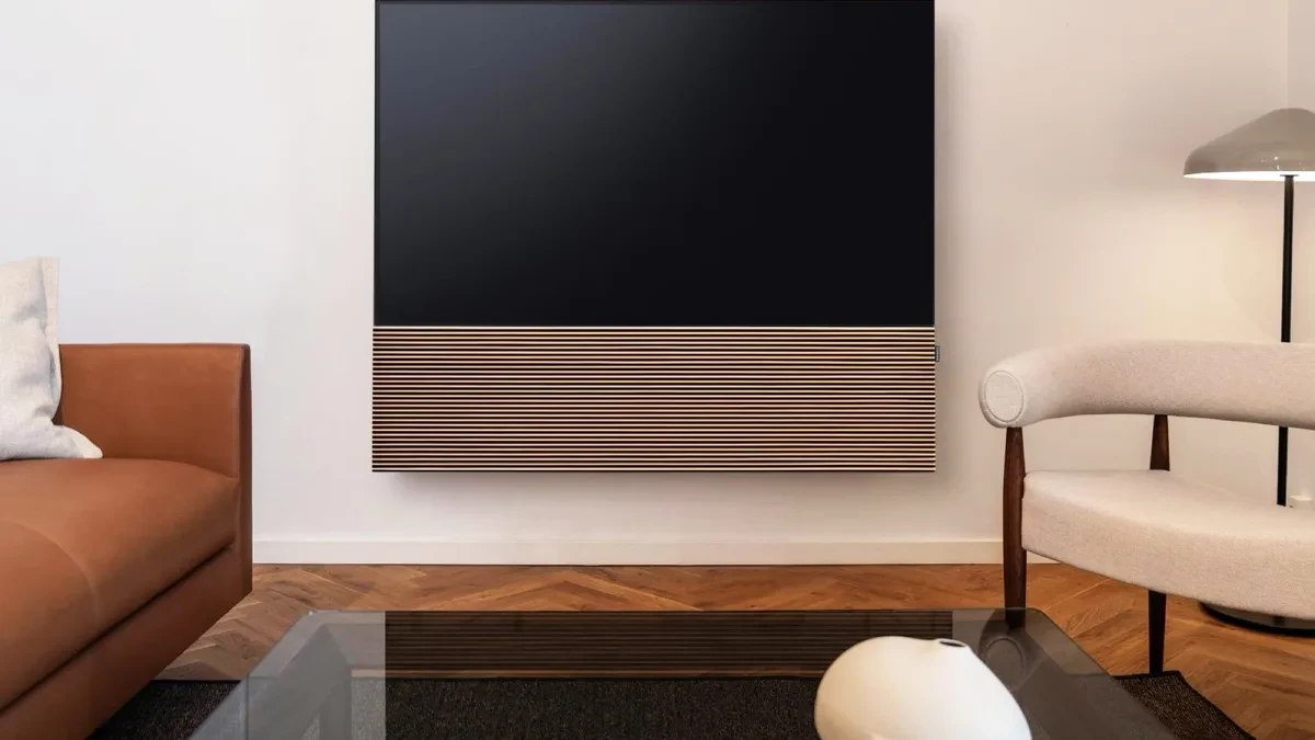 Samsung Canvas HiFi S99H OLED Smart TV dengan soundbar kayu terintegrasi