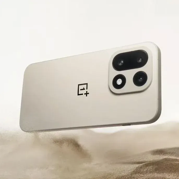Foto tampak port belakang dan konektivitas I/O 5 Alternatif Smartphone Performa Tinggi Selain Poco F9 Ultra