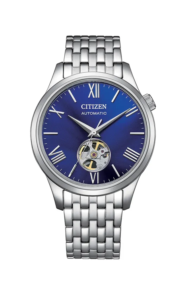 Citizen NH9138-82L dengan dial biru dan rantai baja