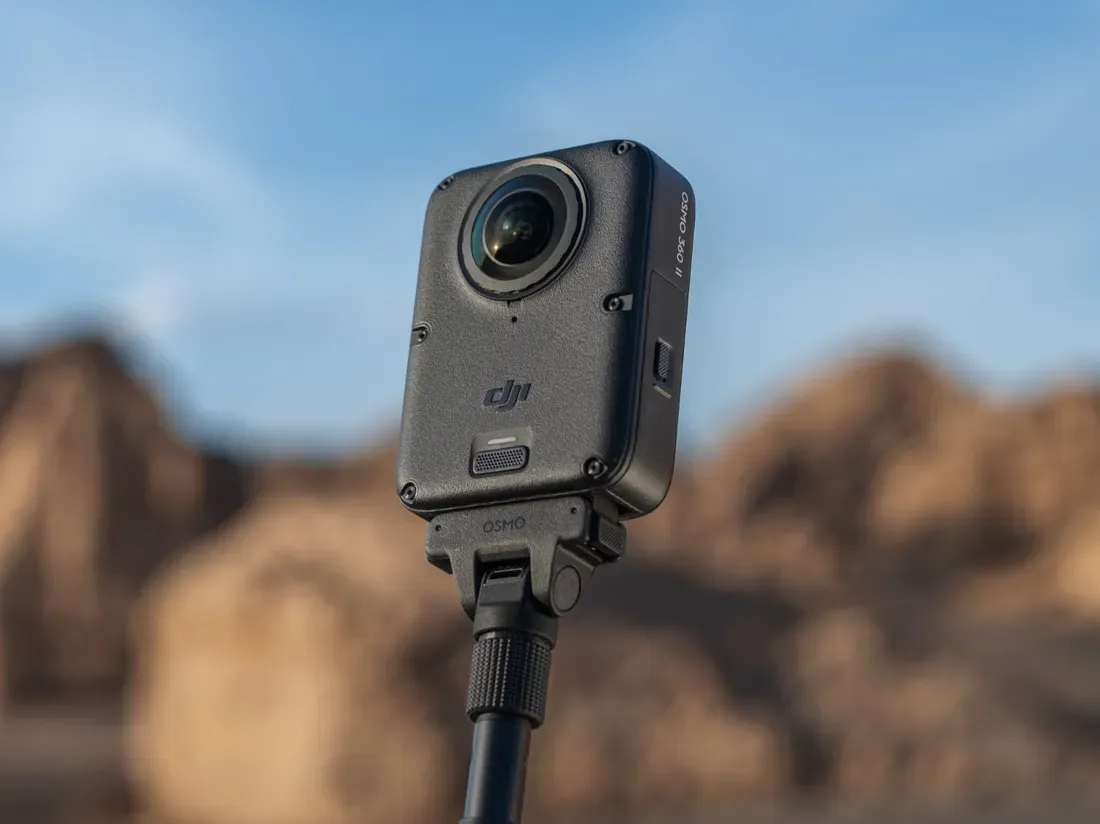 Foto tampak bagian bawah dan ventilasi DJI Osmo 360 II Resmi Meluncur Tantang Insta360 X6, Usung Le