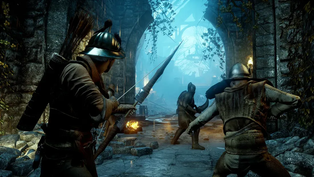 Karakter utama Dragon Age: Inquisition bertarung melawan musuh