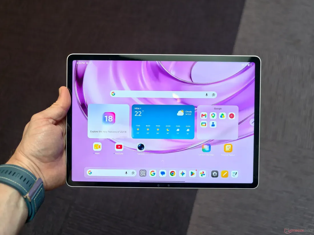 Ilustrasi yoga tab plus gen 2 4 Lenovo Yoga Tab Plus Gen 2 Resmi Hadir dengan Layar 4K dan S
