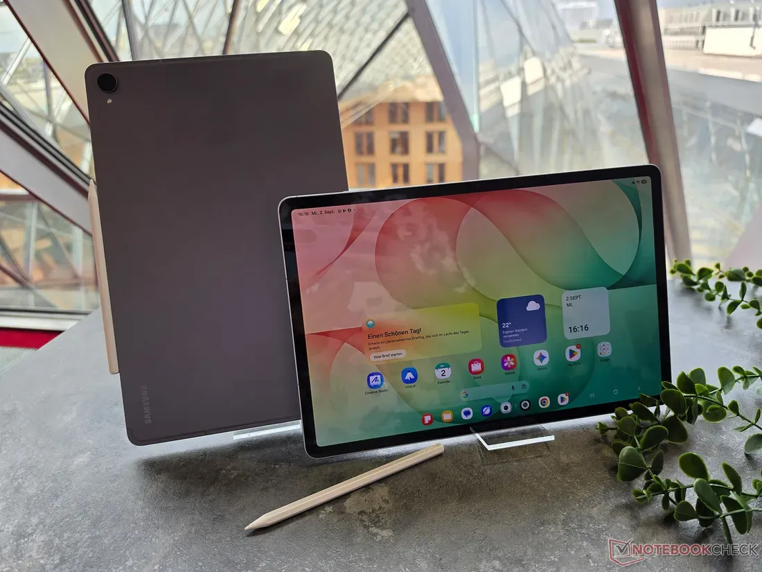 Samsung Galaxy Tab S12 Ultra dengan layar Dynamic AMOLED 2X 14,6 inci
