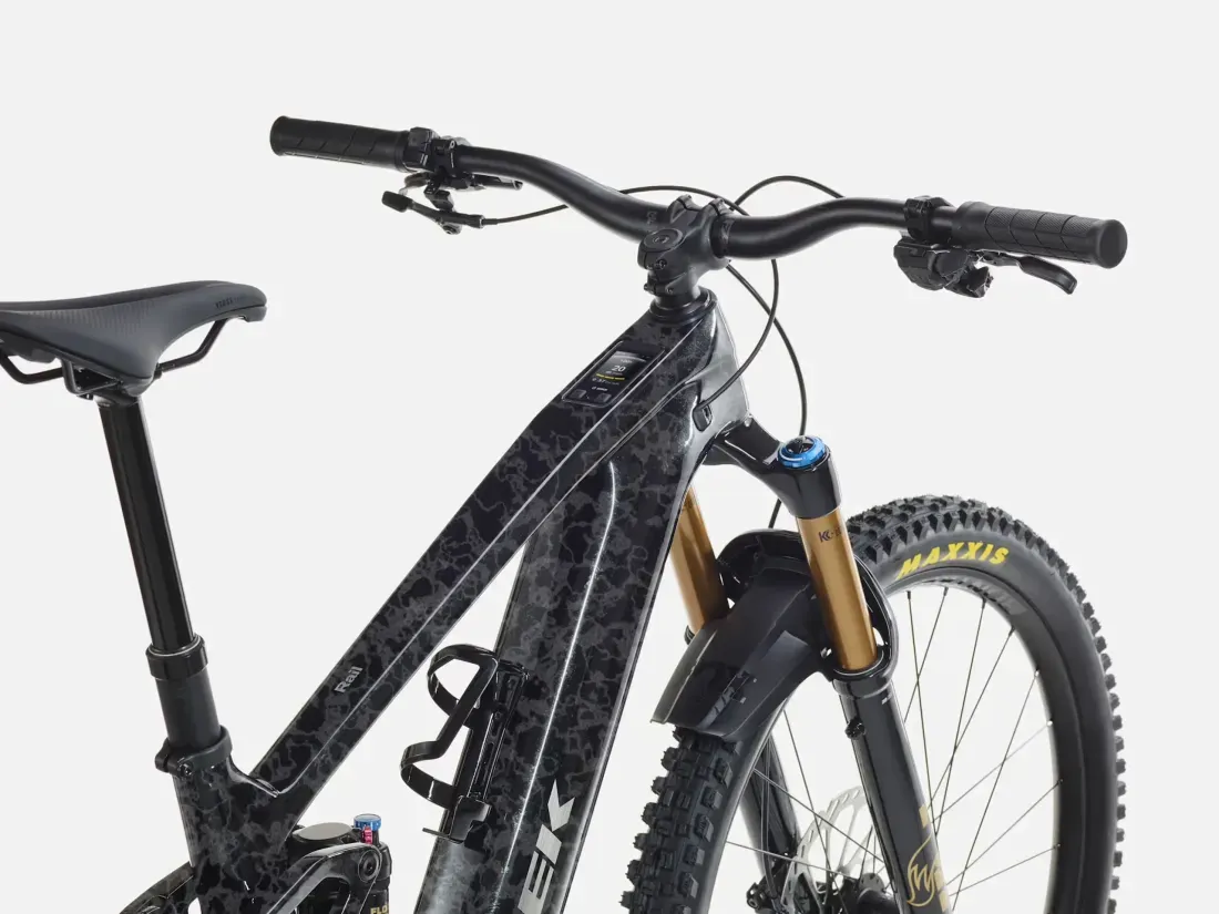 Tampilan layar Bosch Kiox 400C pada e-bike Trek Rail+ 9.8 Gen 5