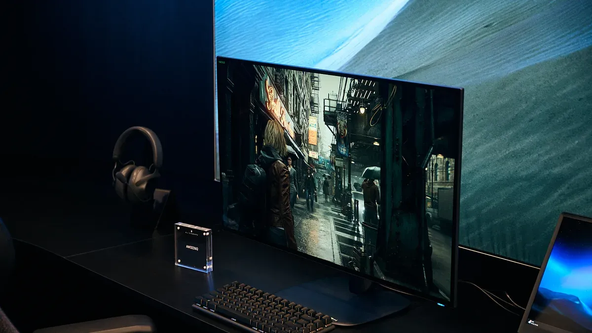 Alienware perangkat dengan panel layar 4K OLED yang tajam dan presisi