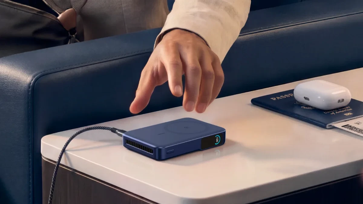 Anker MagGo Power Bank 2 Pro dengan kipas pendingin aktif dan layar pintar