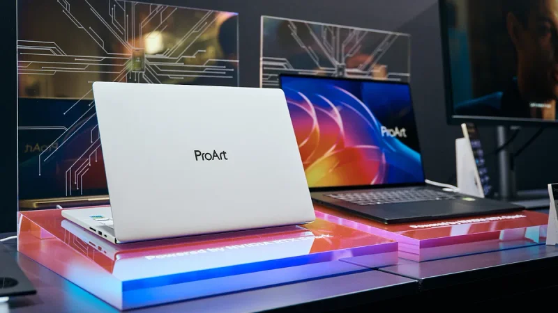 ASUS Tantang Dominasi MacBook Pro dengan Laptop Tandem OLED Terbaru