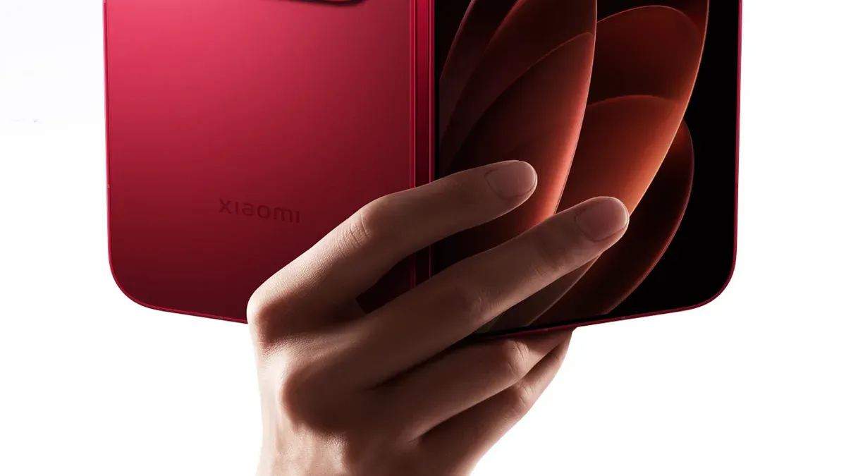 Xiaomi 18 Fold dengan desain tipis dan kamera Leica 200 MP