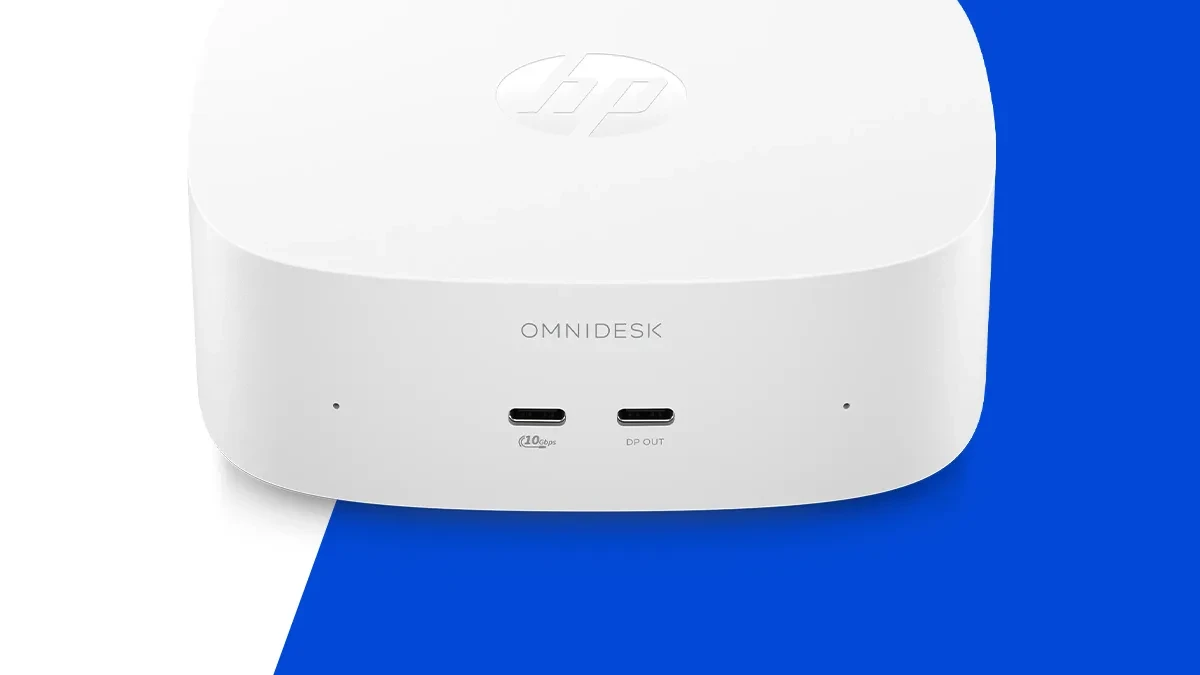 HP OmniDesk Mini PC bertenaga Intel Wildcat Lake di atas meja kerja