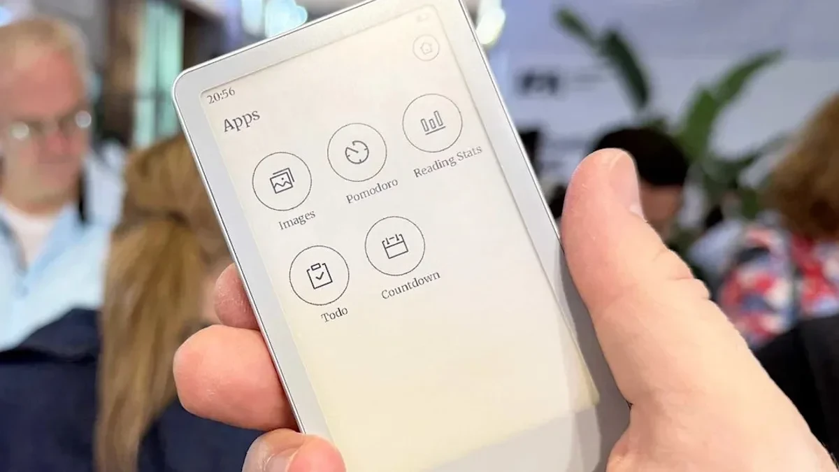 Perangkat e-reader Boox Picco dengan layar 3,97 inci
