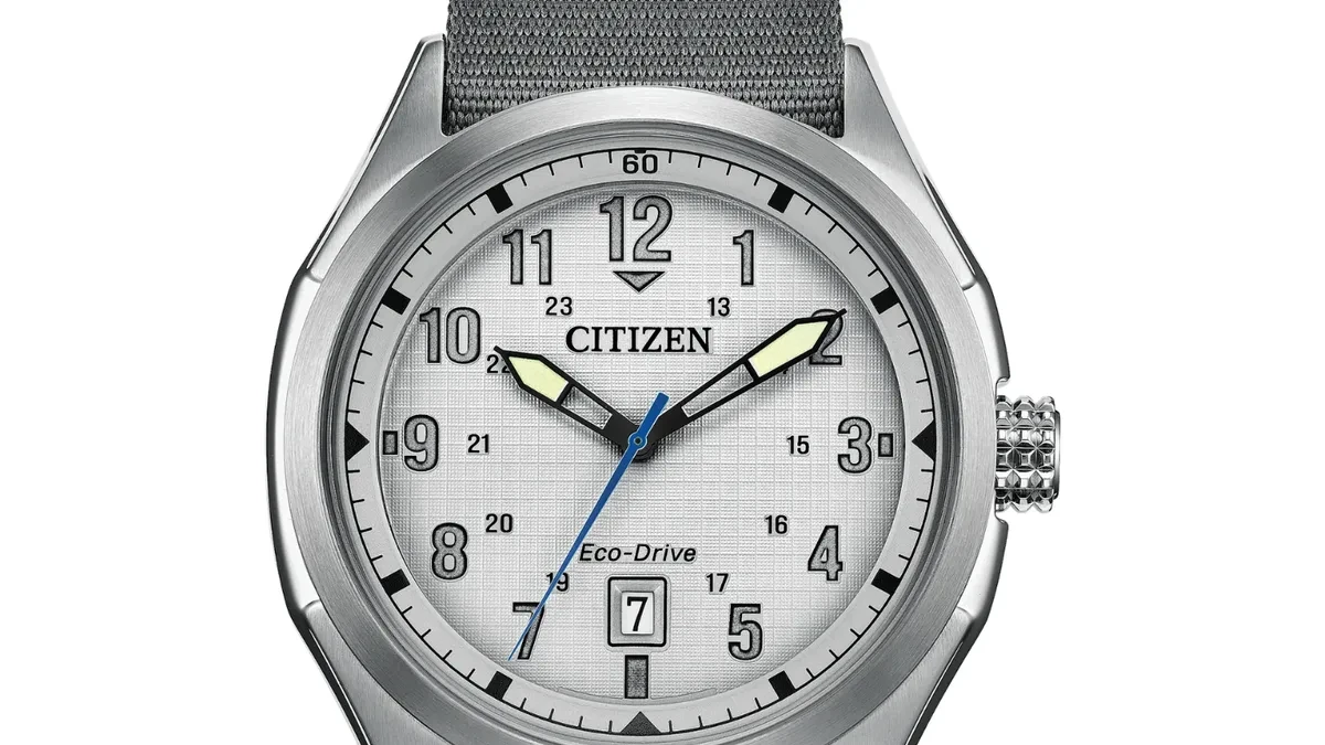 Citizen Eco-Drive Field Watch AW1890-01A dengan dial abu-abu