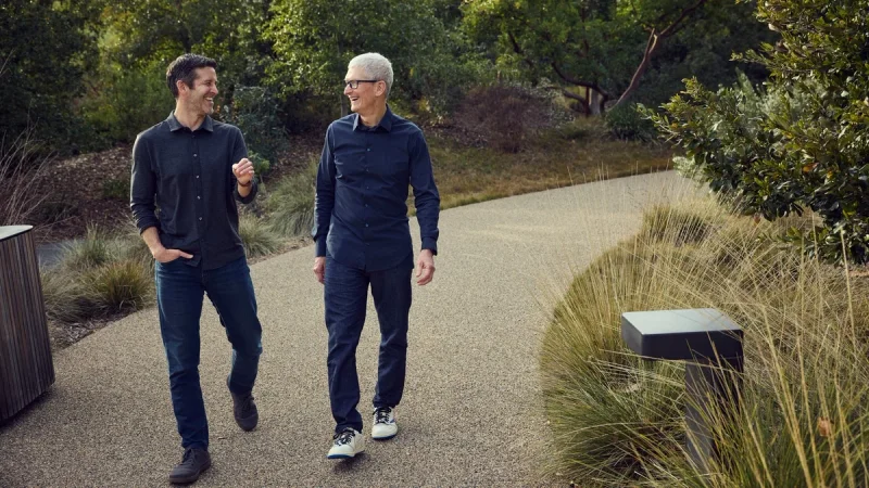 Era Tim Cook Berakhir, John Ternus Resmi Gantikan Posisinya Sebagai CEO Apple
