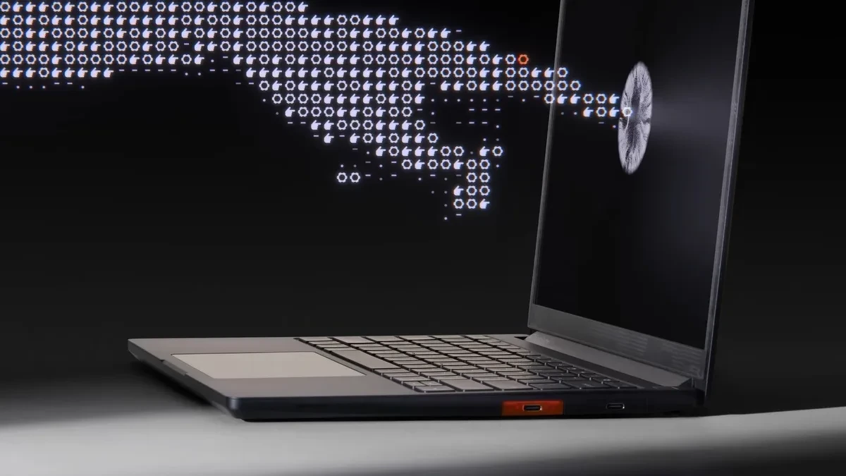 Framework Laptop 13 Pro dengan papan ketik modular dan papan induk terbuka
