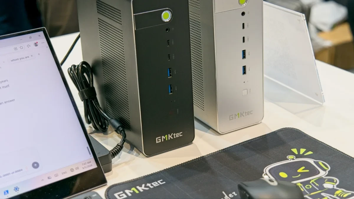 Mini PC GMKtec EVO-X5 Pro dengan desain ringkas