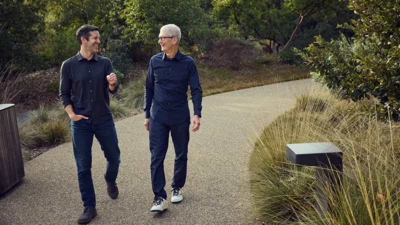Hari Terakhir Tim Cook di Apple: Era Baru Dimulai Besok