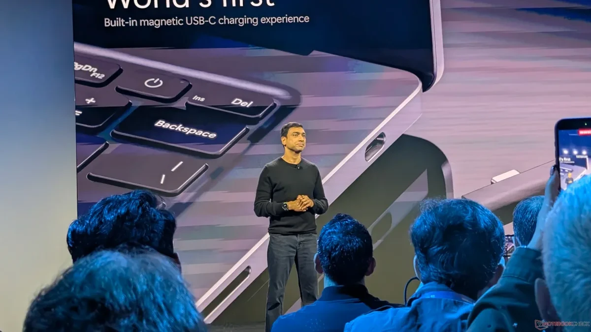 Microsoft Surface Laptop Ultra dengan kabel USB-C magnetik