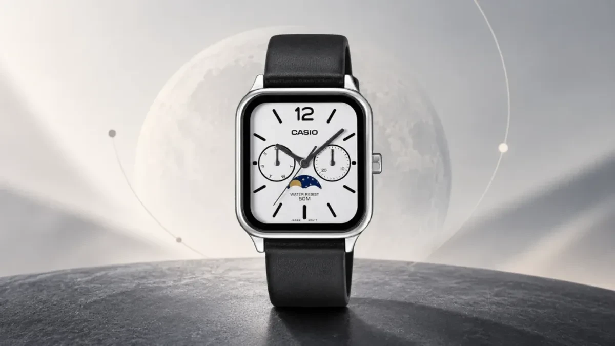 Casio MTP-M305LC-7AV jam tangan analog berdesain kotak dengan komplikasi moon phase