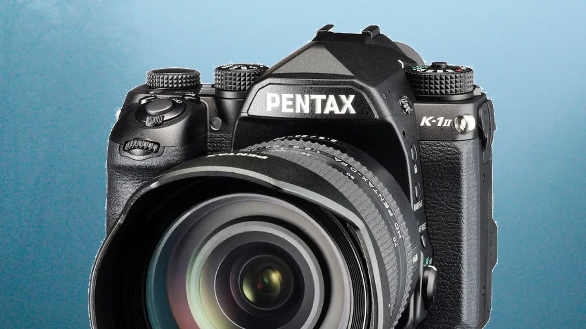Kamera DSLR Pentax dengan lensa K-mount
