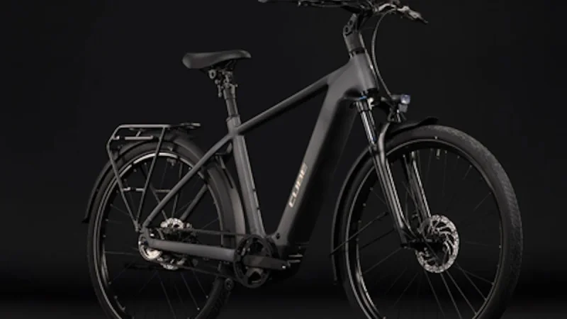 Sepeda Listrik Cube Touring Hybrid Deluxe SLX 800 Meluncur, Bawa Torsi 85 Nm