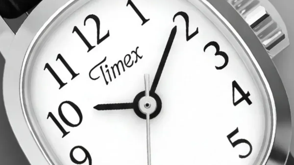 Jam Tangan Mungil Bergaya Retro yang Ringan untuk Pemakaian Harian