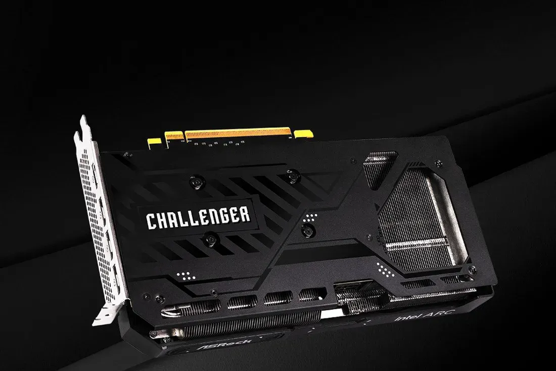 Bagian pelat belakang logam ASRock Intel Arc B580 Challenger 12GB OC