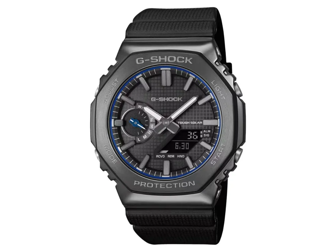 Detail bezel stainless steel black ion-plated pada G-Shock GBM-2100LXB-1A2
