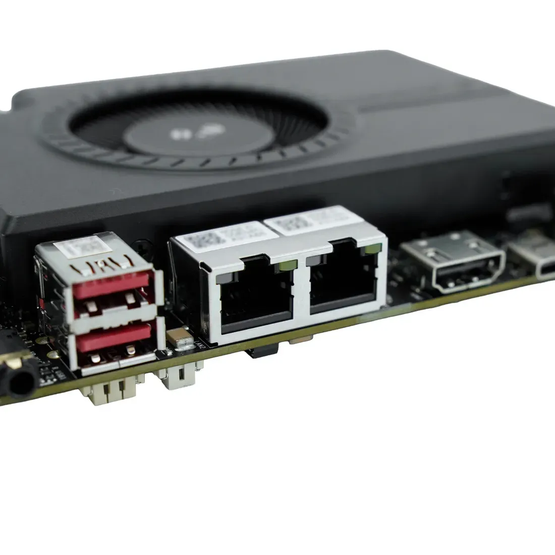 Port dual 10GbE pada LattePanda Sigma 2