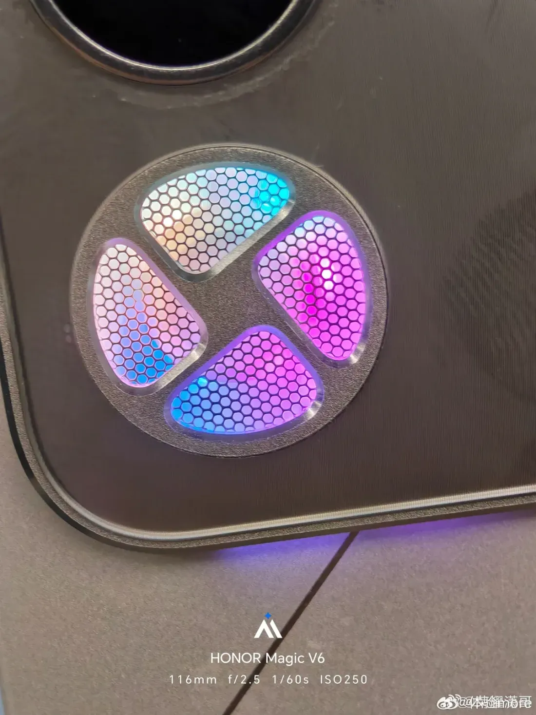 Sistem kipas pendingin aktif pada perangkat gaming Honor