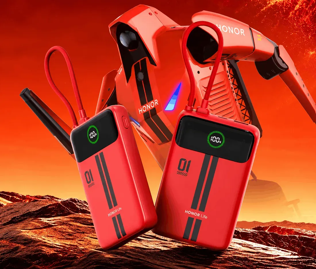 Dua unit Honor Life Power Bank dengan layar indikator baterai digital