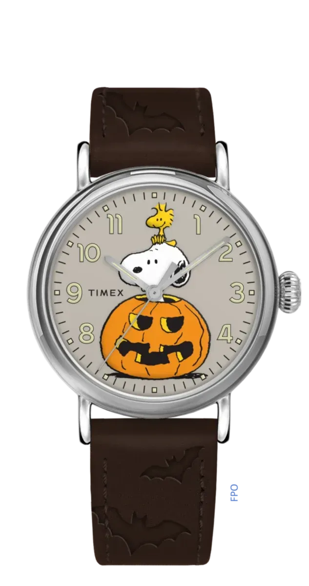 Jam tangan Timex Weekender Pumpkin TW2Y85800 dengan ilustrasi Snoopy dan labu