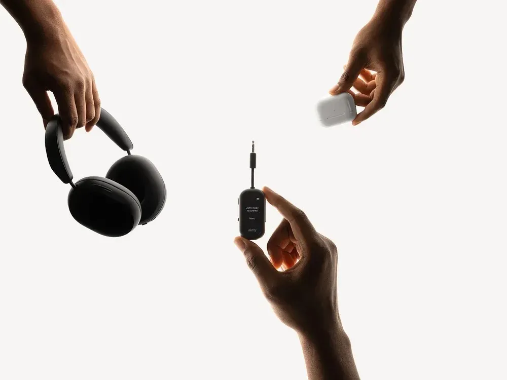 Twelve South AirFly View menghubungkan dua pasang headphone nirkabel secara bersamaan