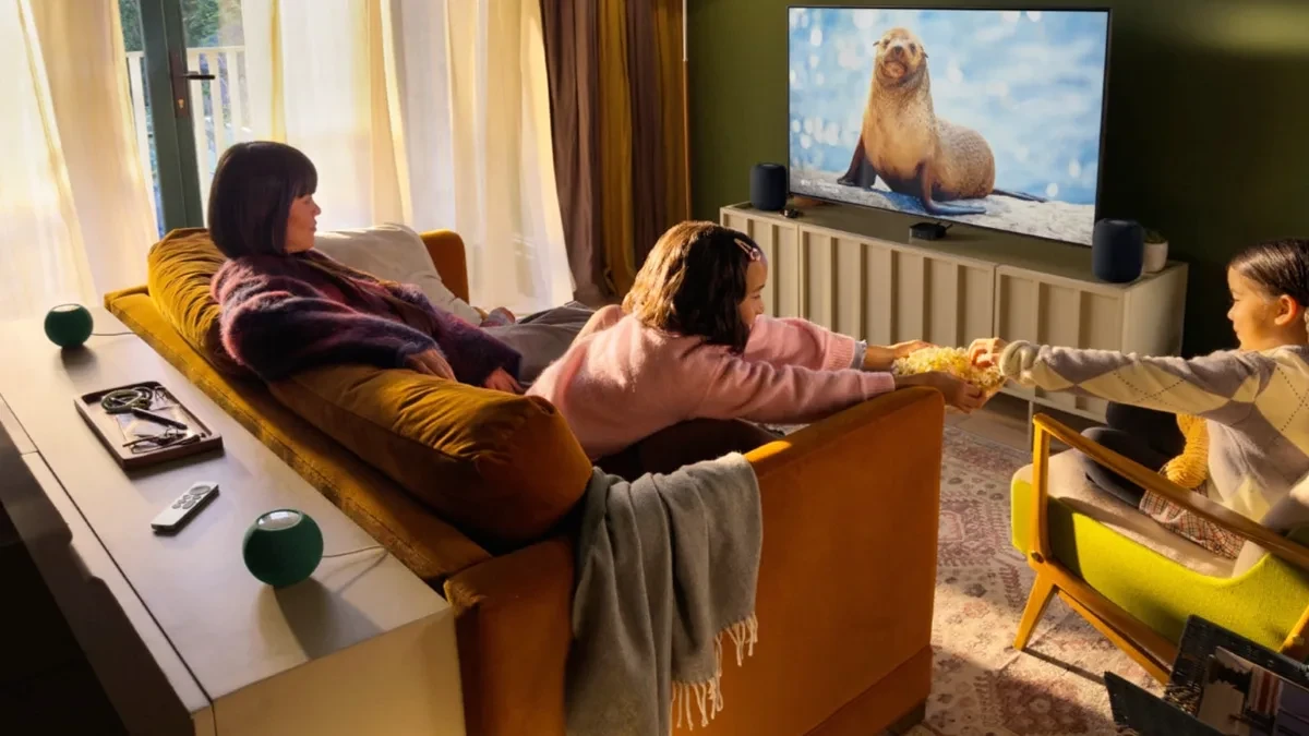 Apple TV 4K generasi keempat dengan remote Siri terbaru