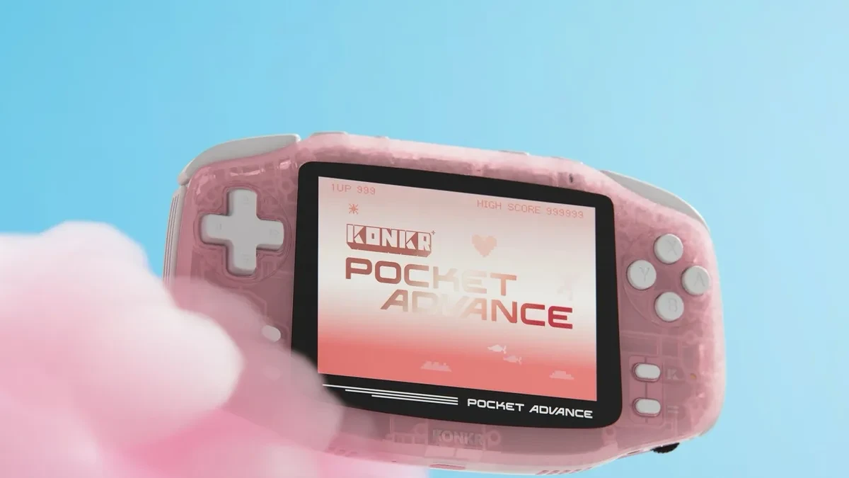 Ayaneo Konkr Pocket Advance warna Ice Pink transparan