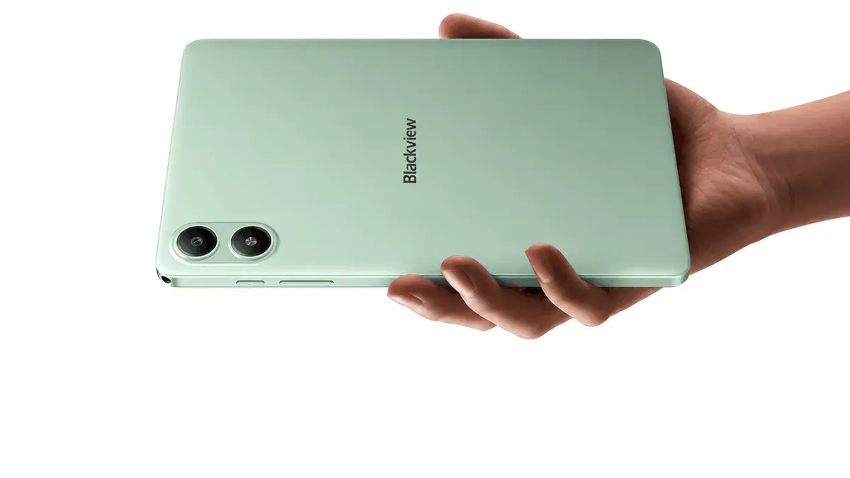 Tablet Ringkas Ergonomis dengan Proteksi IP54 untuk Konsumsi Media Harian