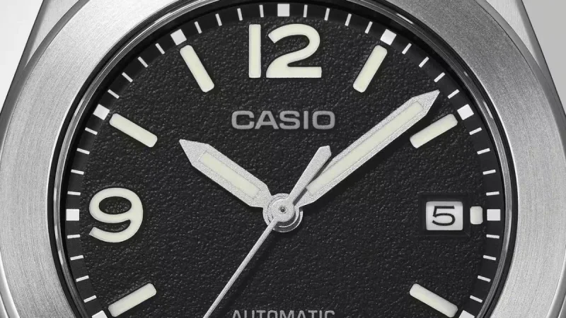 Casio CMK-100 Meluncur dengan Bodi Titanium dan Movement Otomatis, Sajikan Ketahanan 100M