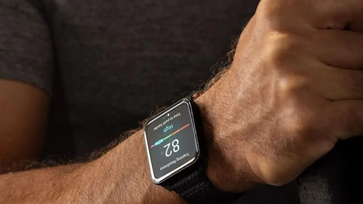 Smartwatch Garmin Venu X1 dengan desain layar persegi menampilkan pembaruan sistem beta