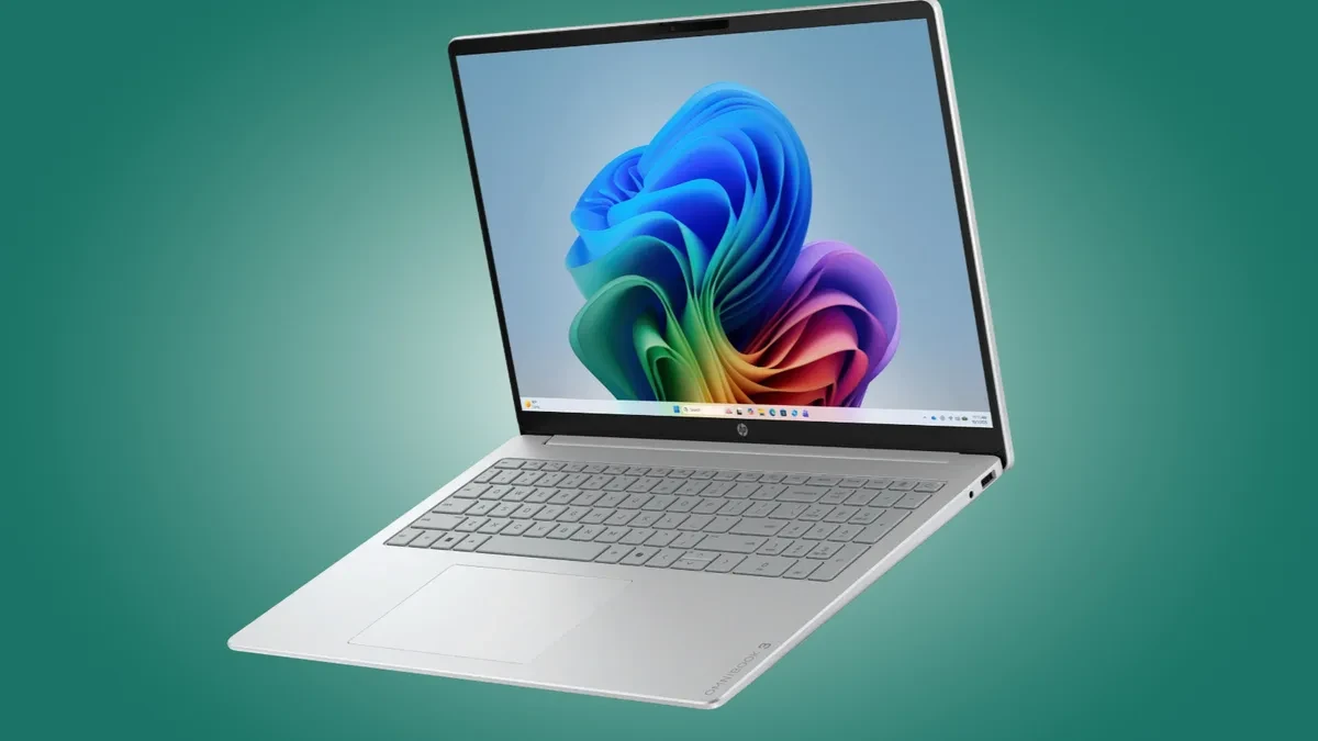 Laptop HP OmniBook 3 16 dengan prosesor Qualcomm Snapdragon C dan layar 16 inci