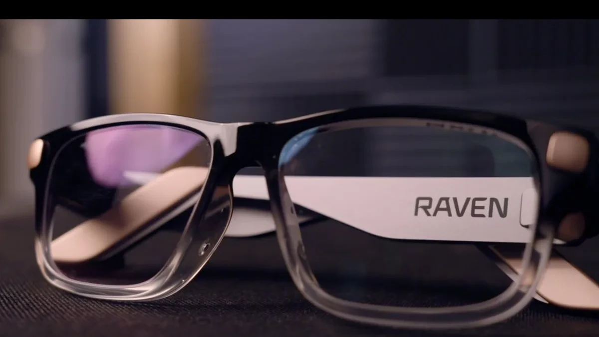 Kacamata AR Raven Prism 1 yang mengusung sistem operasi PC Linux mandiri